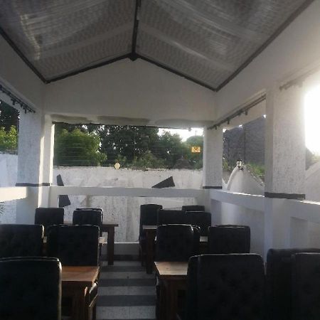 أوكوندا Peacock Park Hotel المظهر الخارجي الصورة