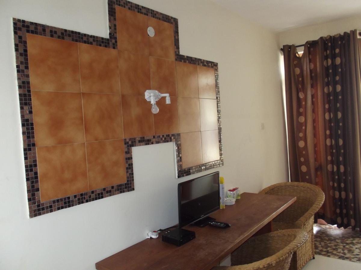 أوكوندا Peacock Park Hotel المظهر الخارجي الصورة