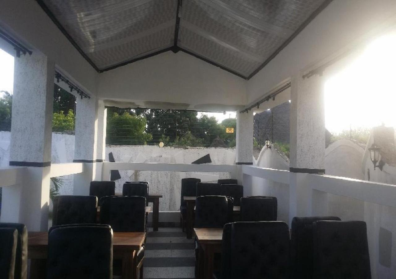 أوكوندا Peacock Park Hotel المظهر الخارجي الصورة
